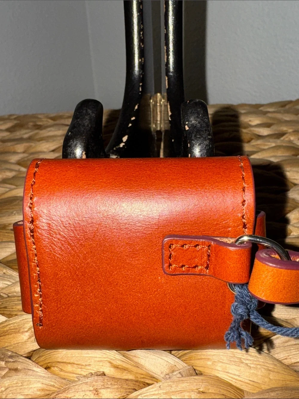 NWT Dooney & Burke smooth Concord leather AirPod Case with strap in natural